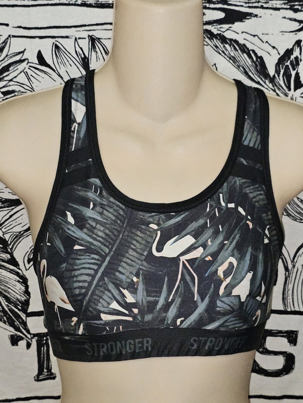 Stronger XS Black Arbuba Tropical Floral Flamingo Racerback Sports Bra